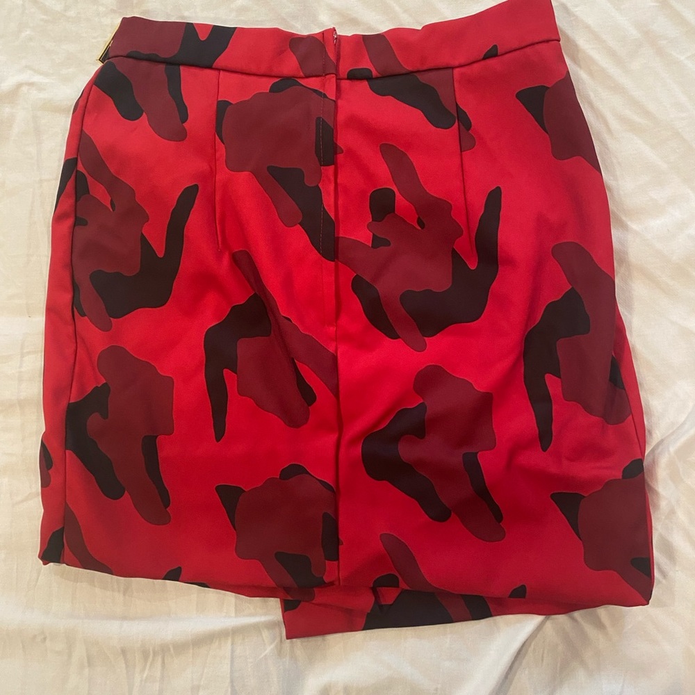 H&M - Picture 2 of 2